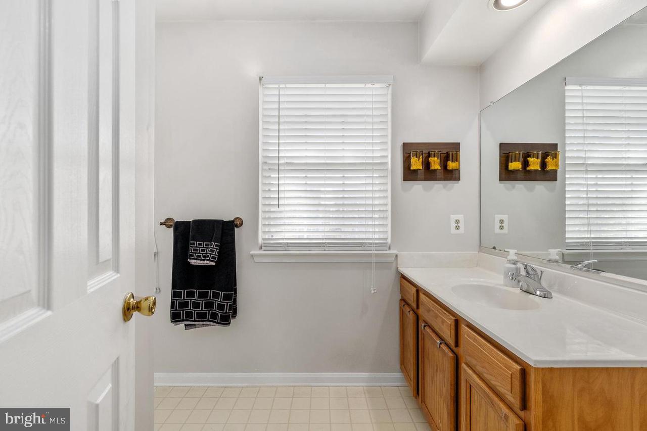 PARK RIDGE - Residential Lease