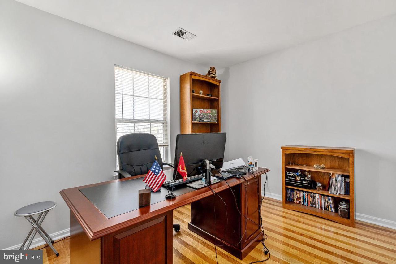 PARK RIDGE - Residential Lease