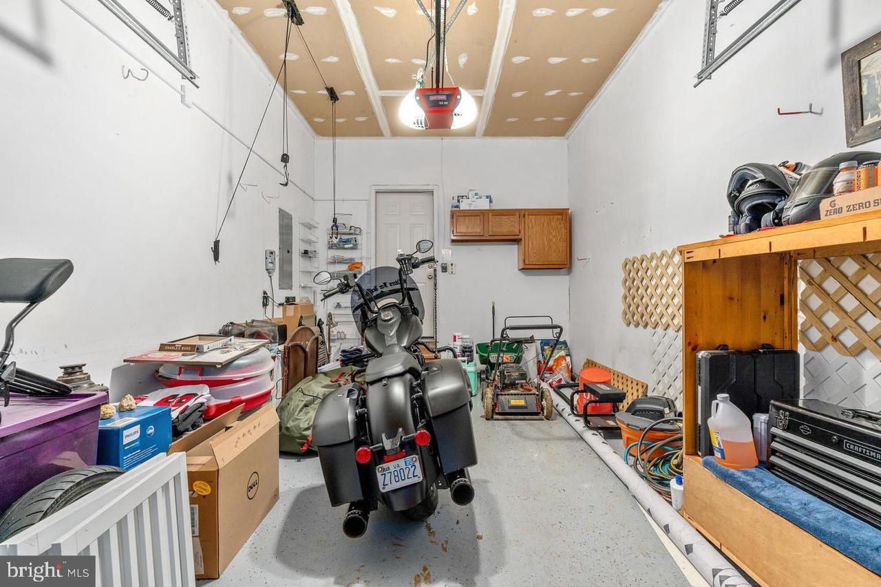 PARK RIDGE - Residential Lease