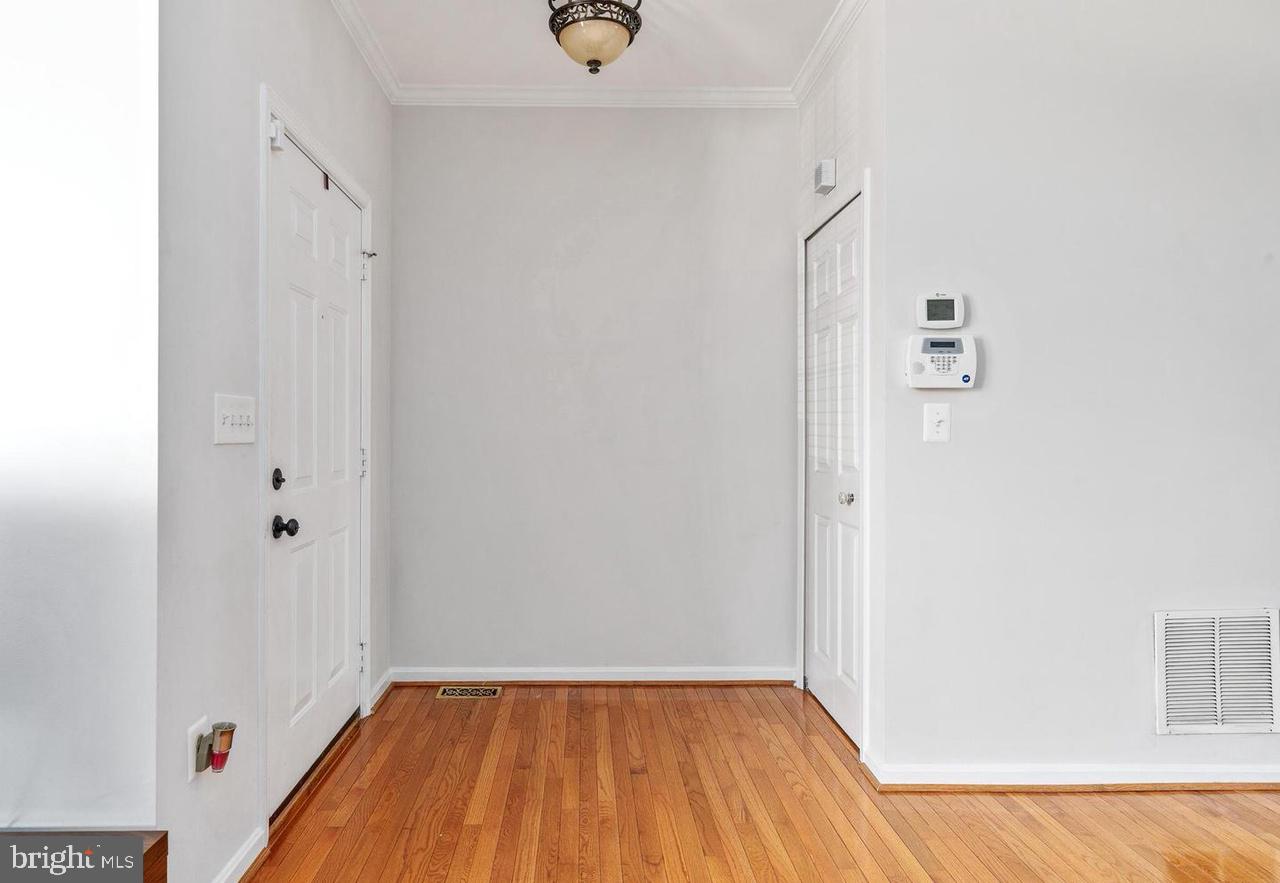 PARK RIDGE - Residential Lease