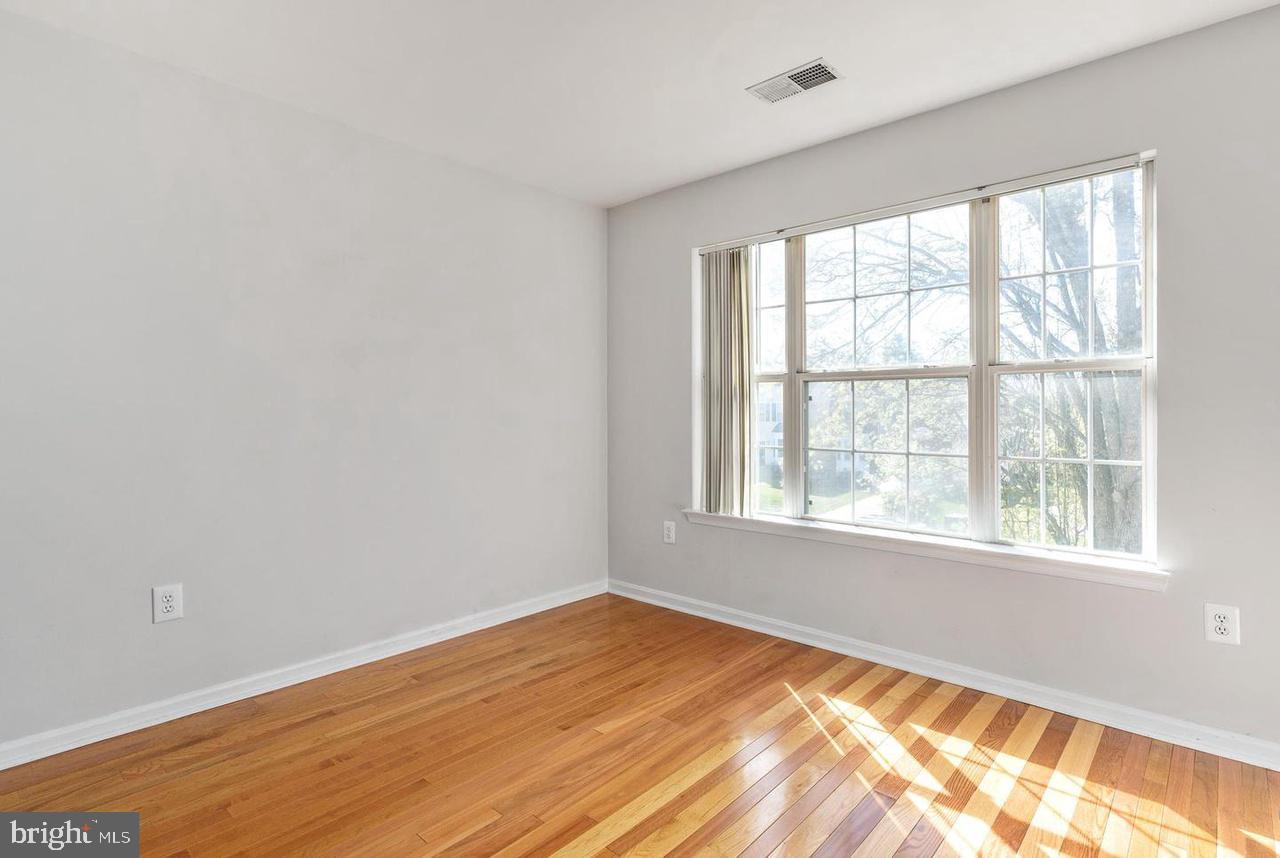 PARK RIDGE - Residential Lease