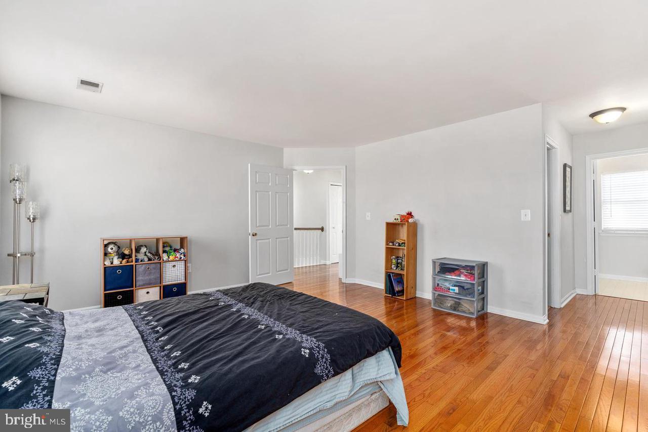 PARK RIDGE - Residential Lease