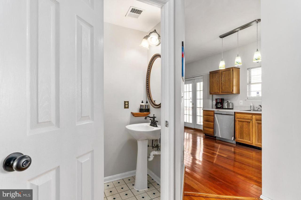 PARK RIDGE - Residential Lease