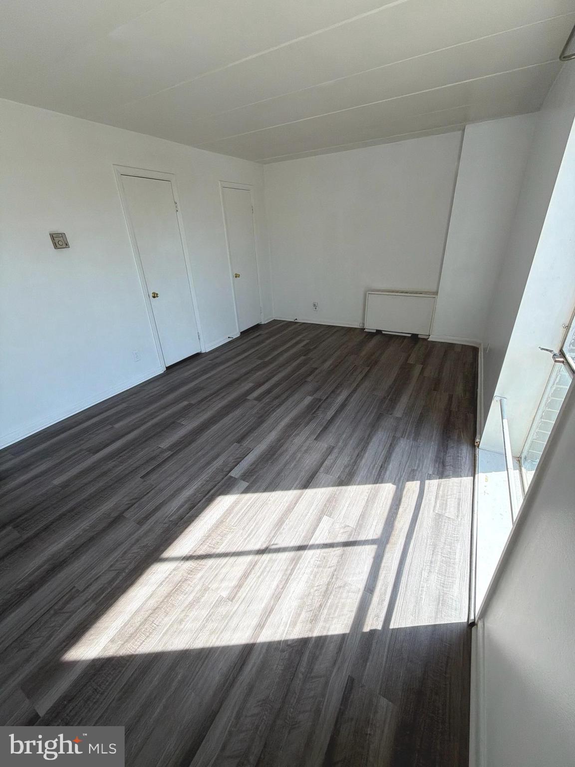 COUNTRY CLUB - Residential