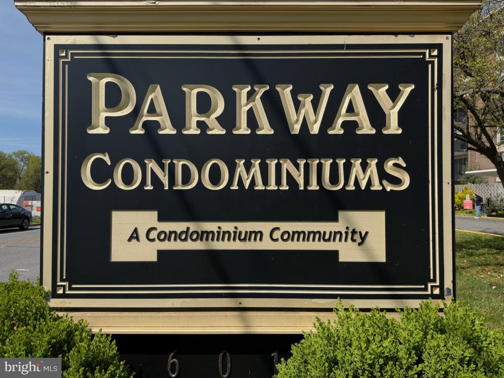 COUNTRY CLUB - Residential