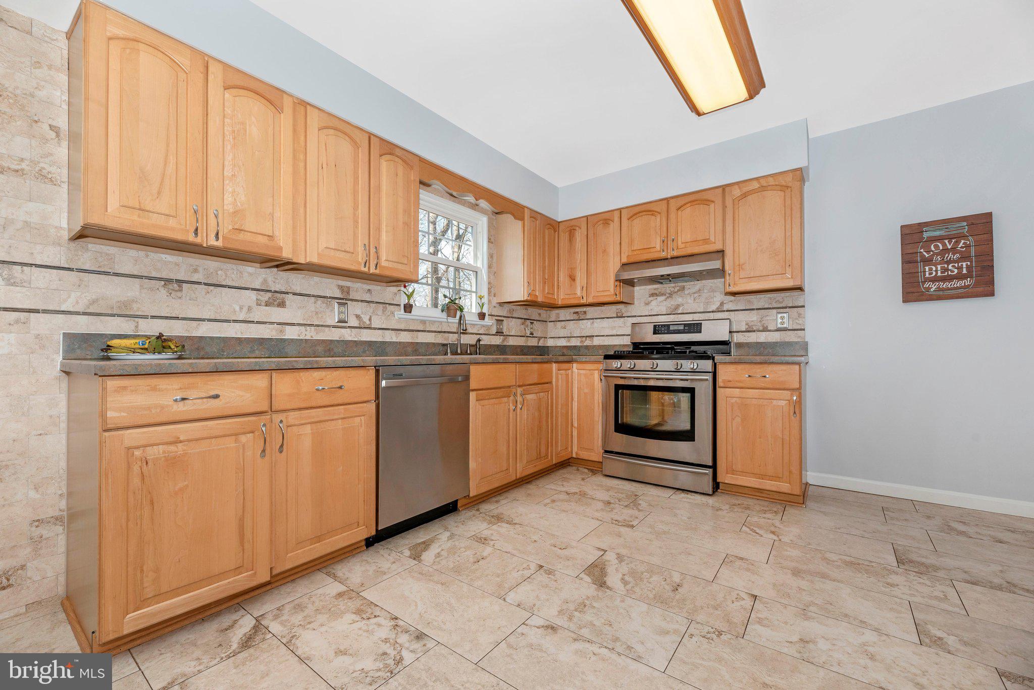 23604 ROLLING FORK WAY