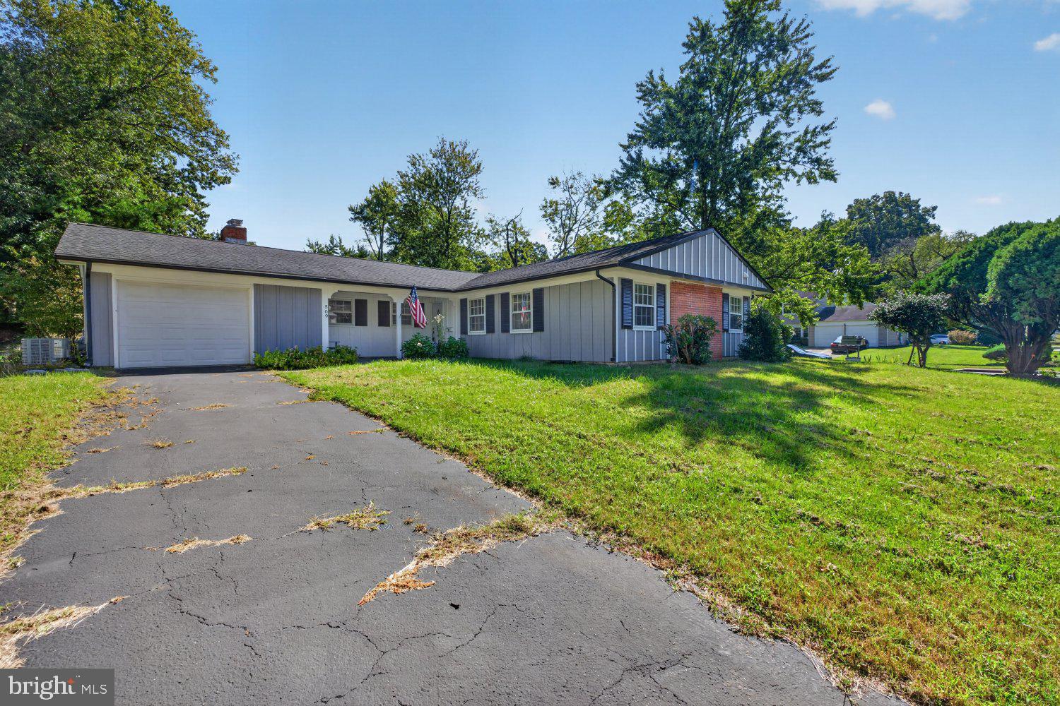 509 FOSTER KNOLL DRIVE