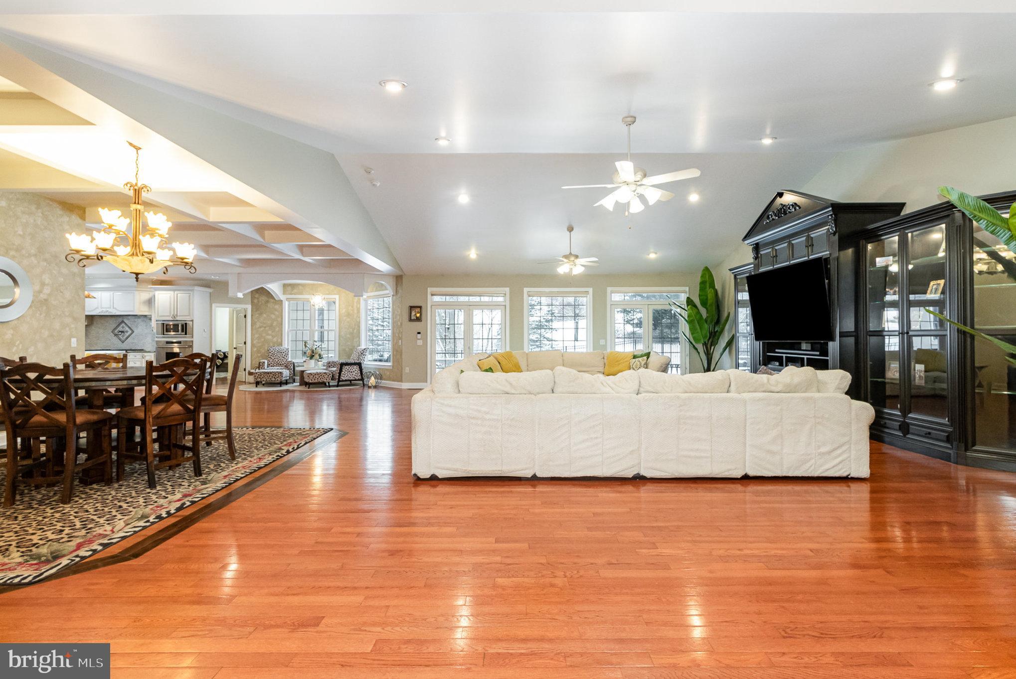 HIGH MEADOW - Residential