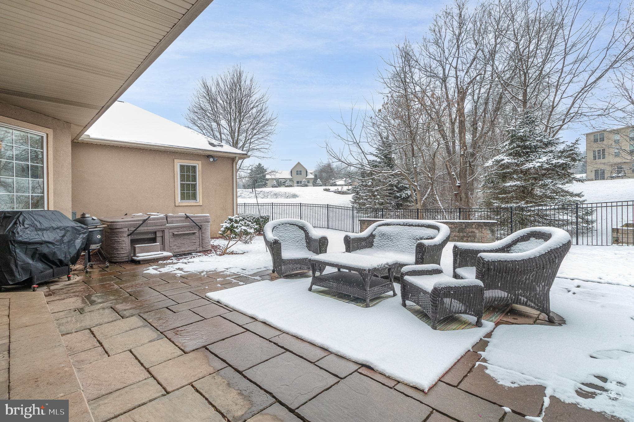 HIGH MEADOW - Residential