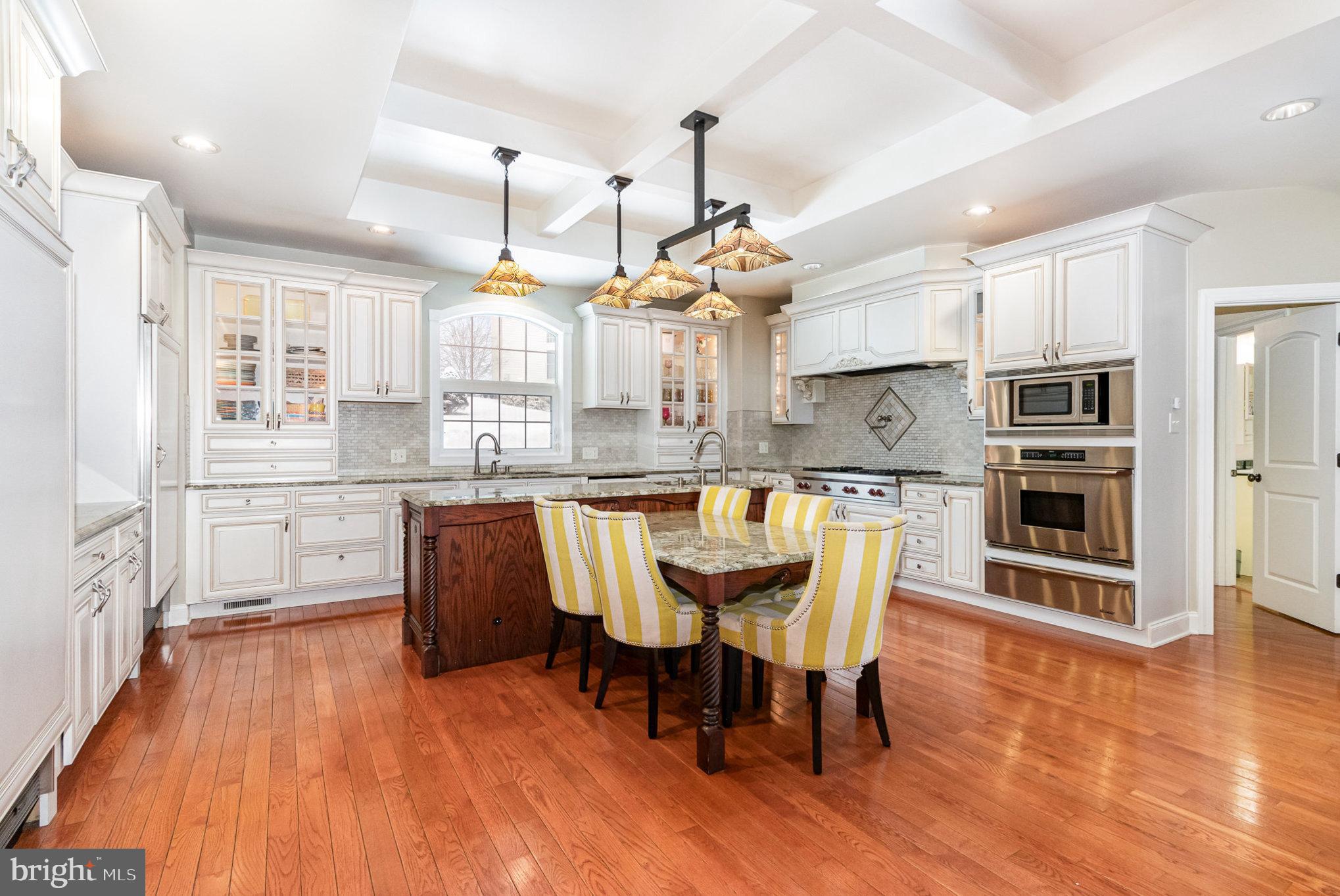 HIGH MEADOW - Residential