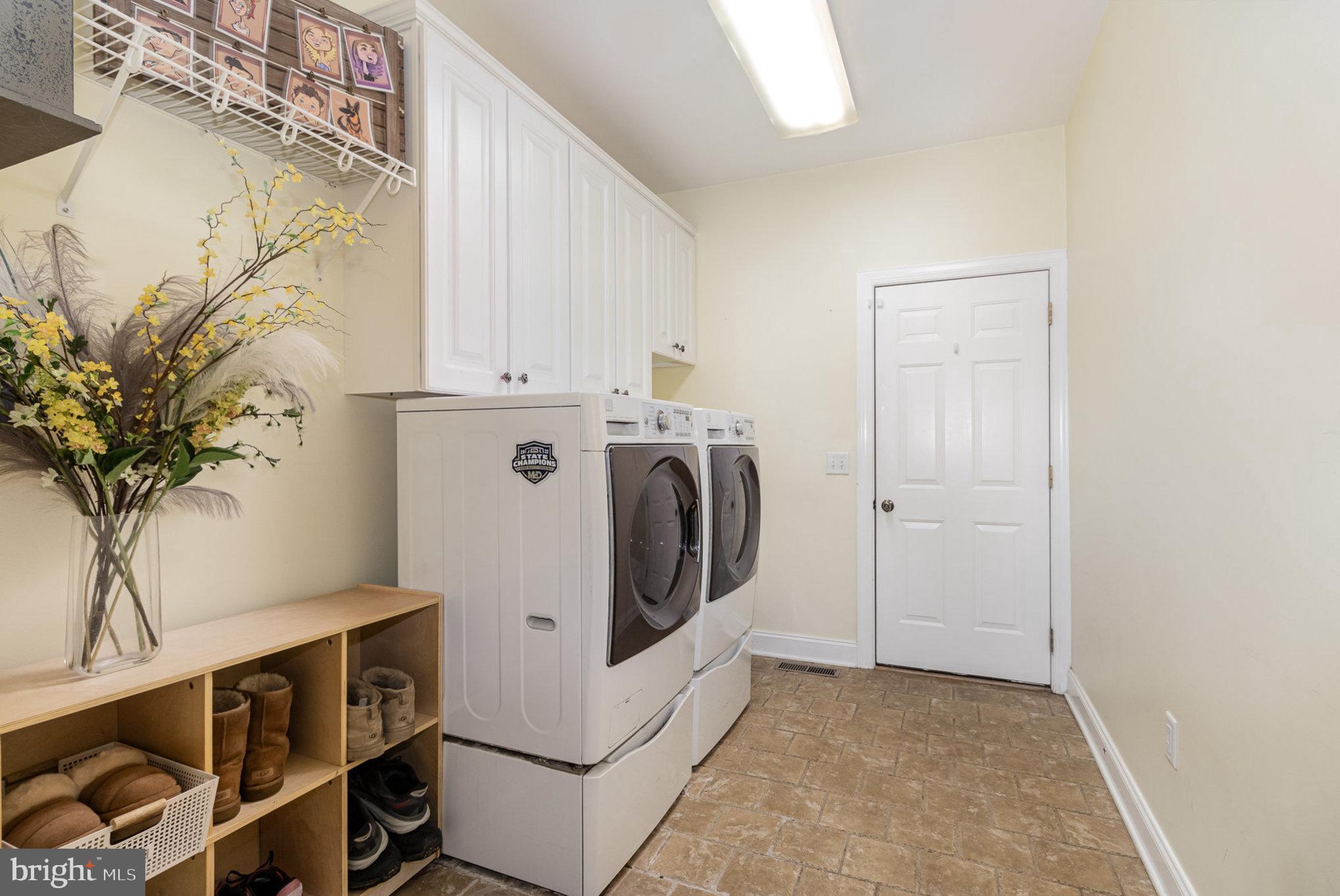 HIGH MEADOW - Residential