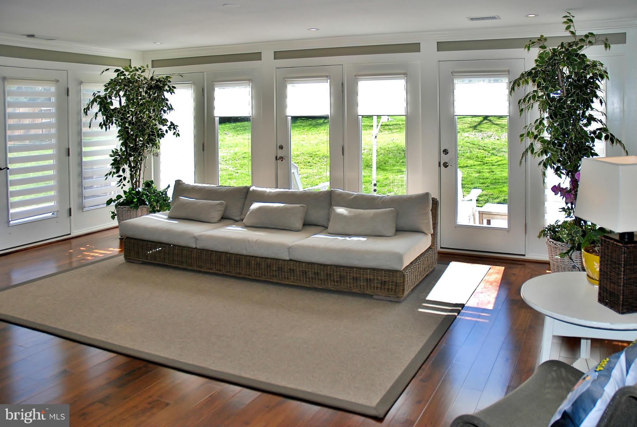 BROOKVILLE KNOLLS - Residential