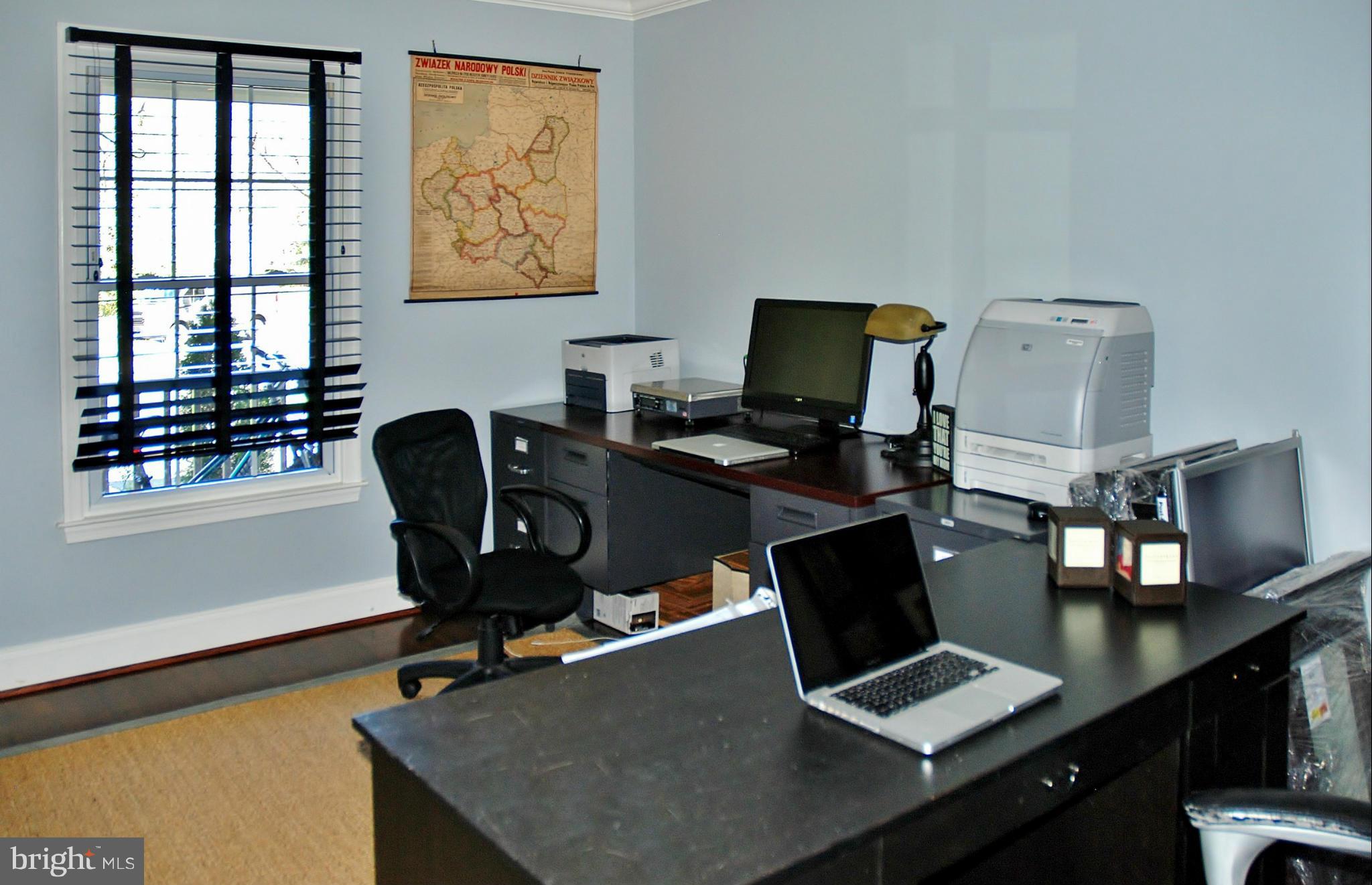 BROOKVILLE KNOLLS - Residential