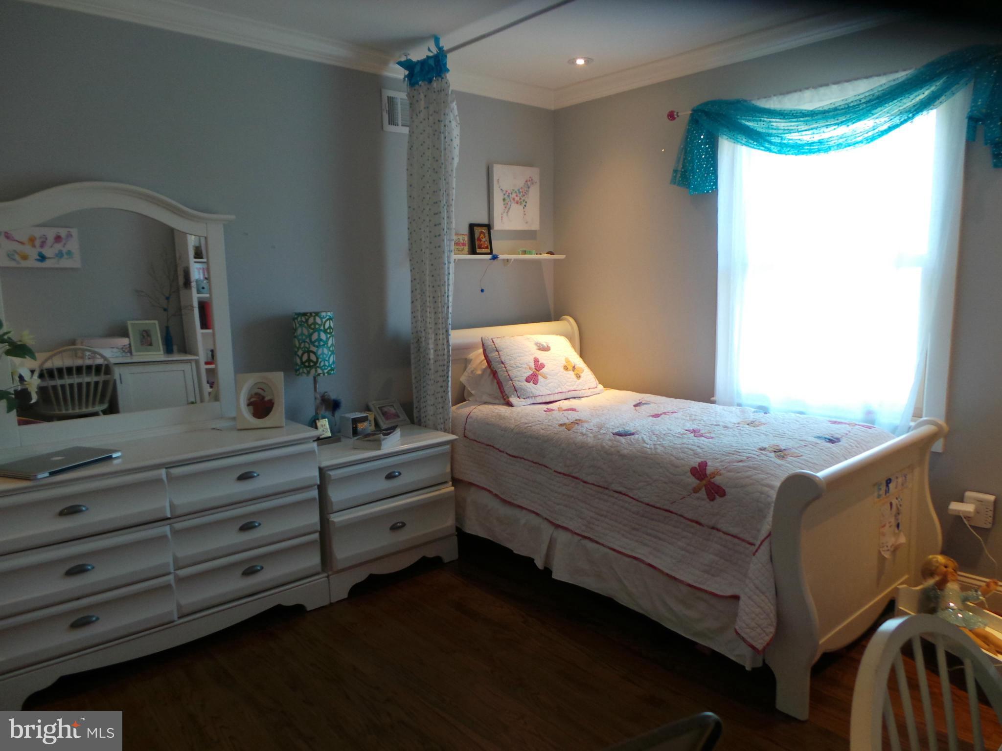 BROOKVILLE KNOLLS - Residential