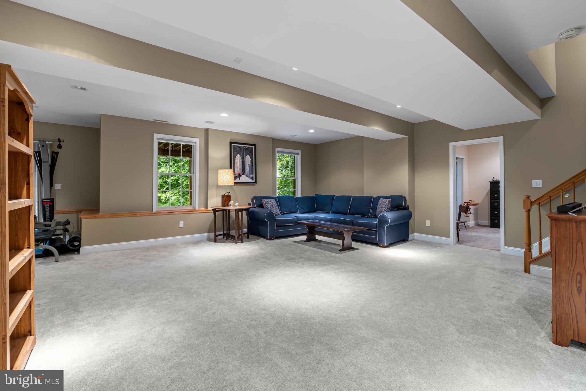 CLIVEDEN REACH - Residential