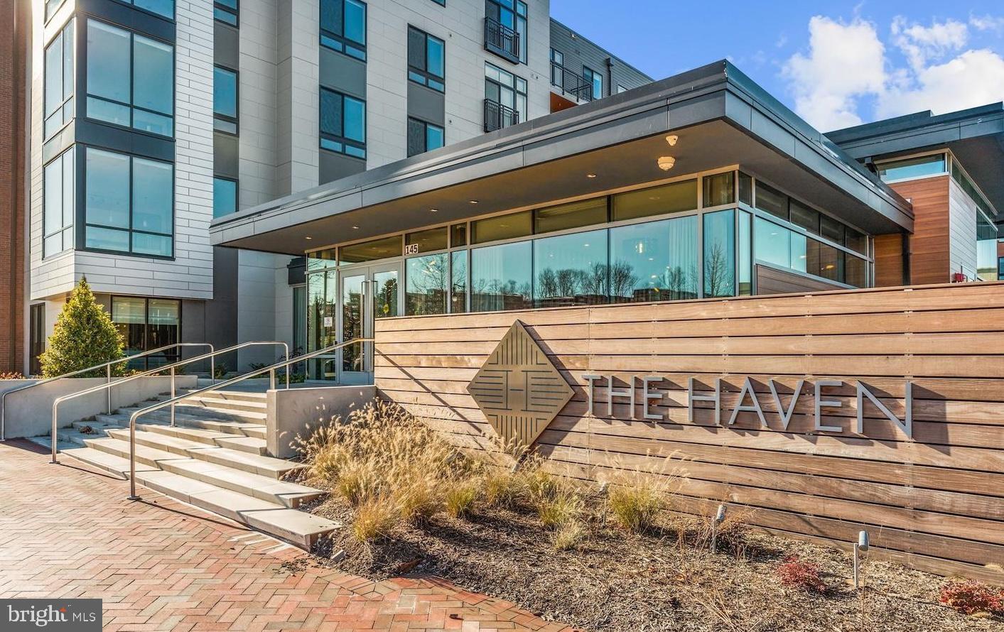 NATIONAL HARBOR - Residential Lease