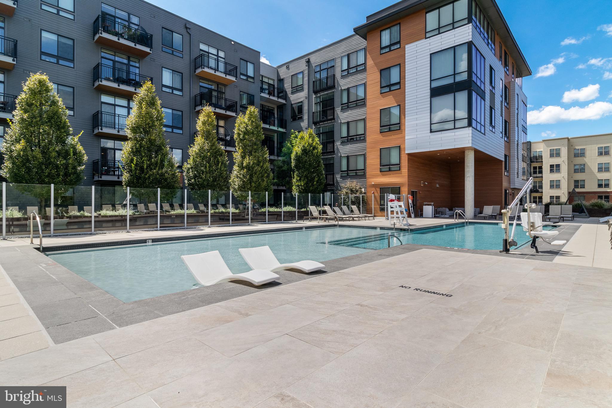 NATIONAL HARBOR - Residential Lease