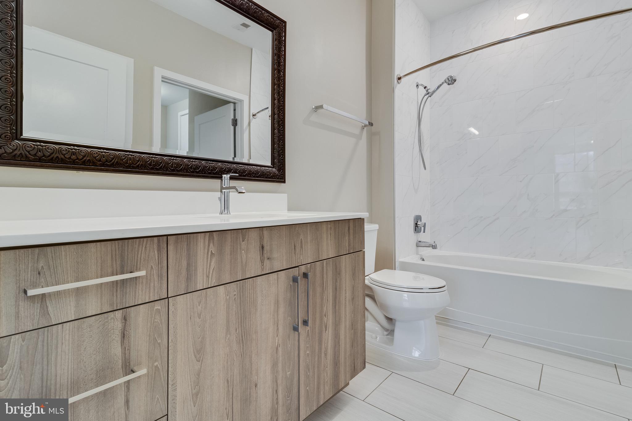 NATIONAL HARBOR - Residential Lease