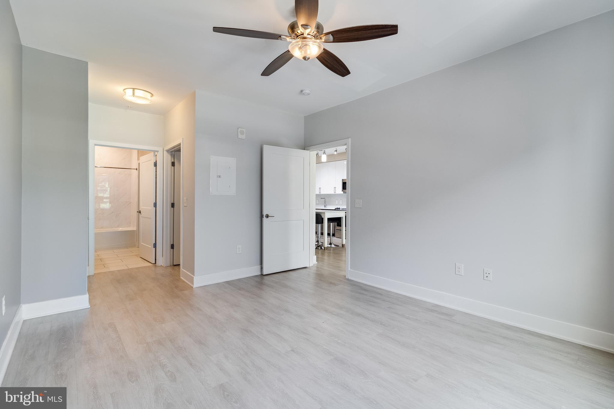 NATIONAL HARBOR - Residential Lease