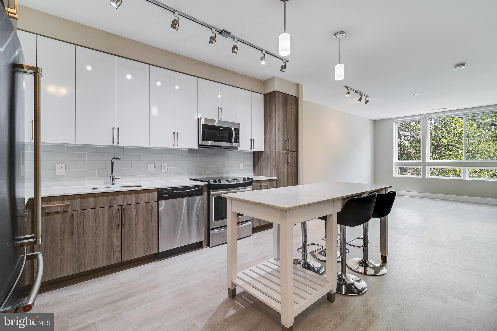 NATIONAL HARBOR - Residential Lease