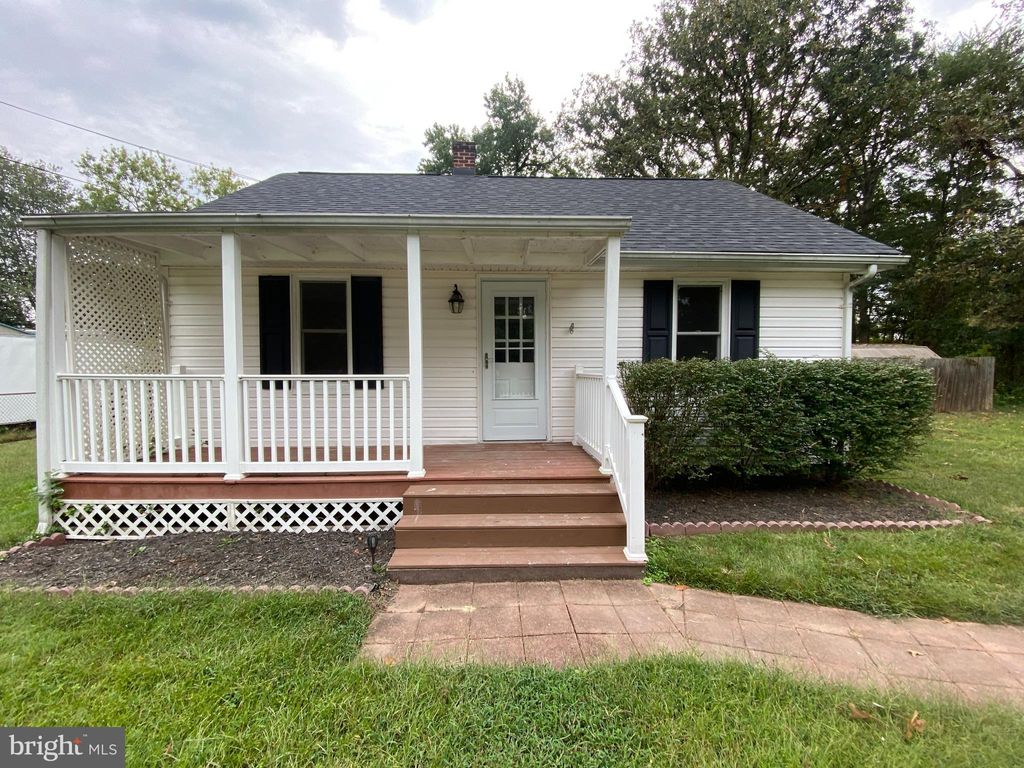 Photo of 2312 Oak Street, FREDERICKSBURG, VA 22401 (MLS # VAFB2009068)