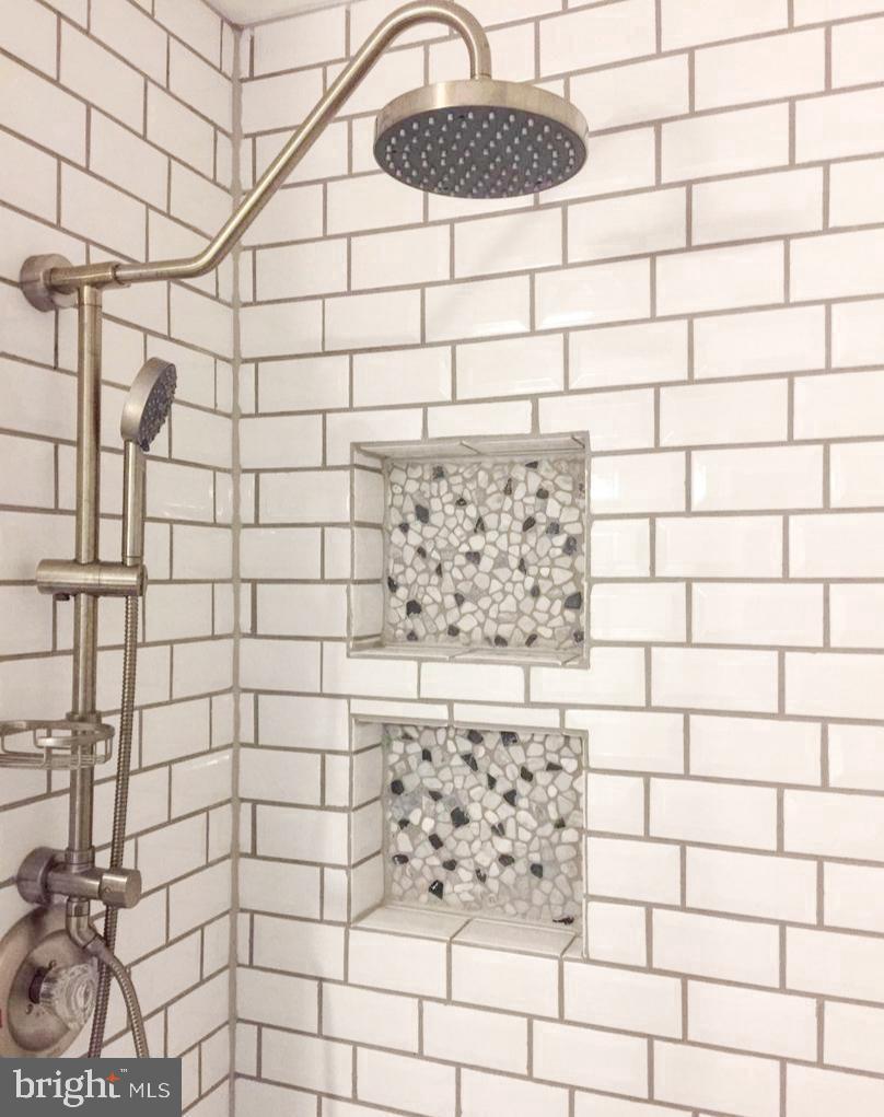 WOODLAND HILLS - Residential Lease