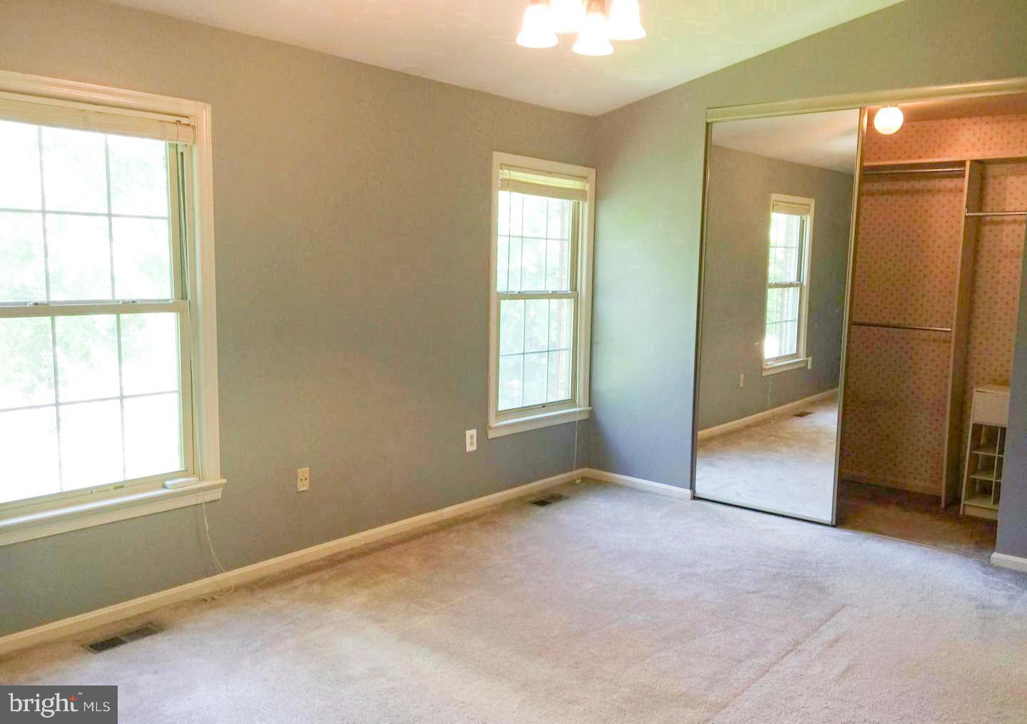 WOODLAND HILLS - Residential Lease