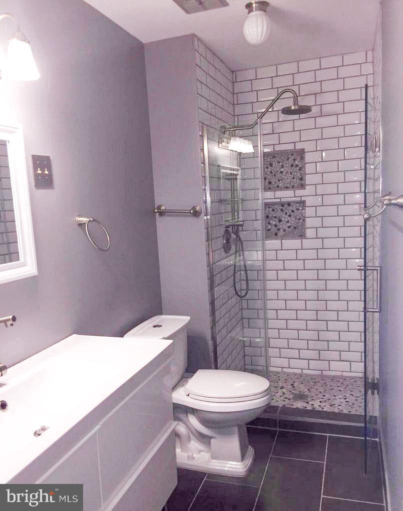 WOODLAND HILLS - Residential Lease