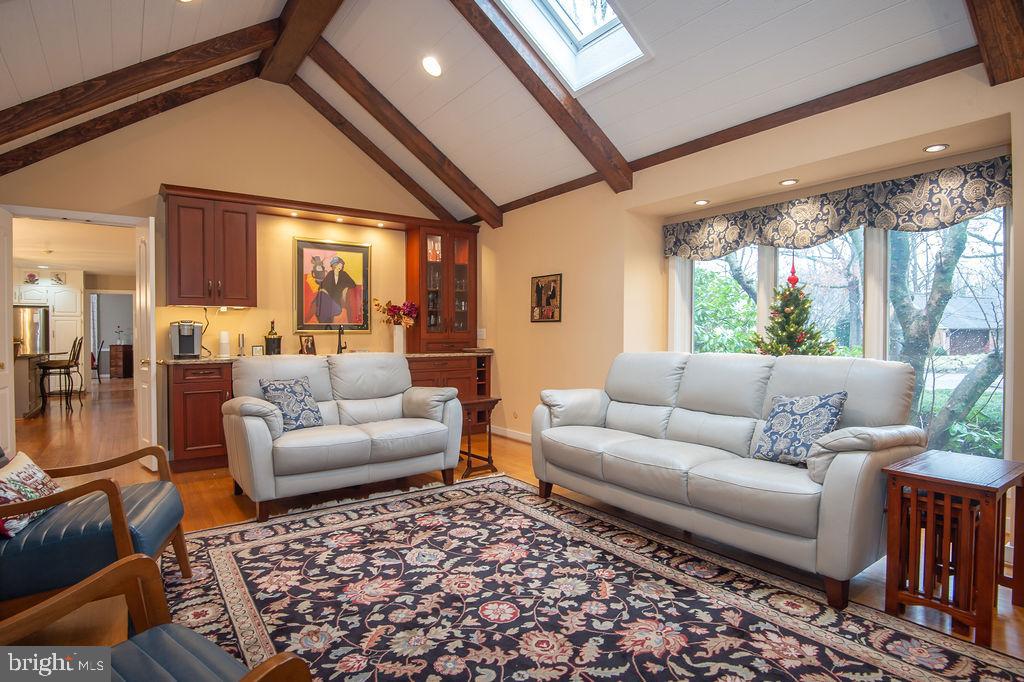 FAIRTHORNE - Residential