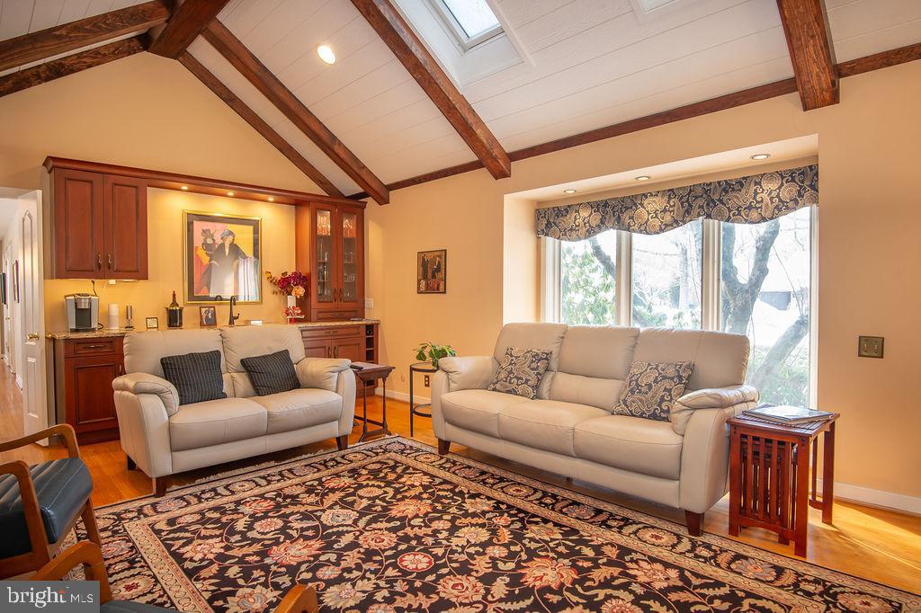 FAIRTHORNE - Residential