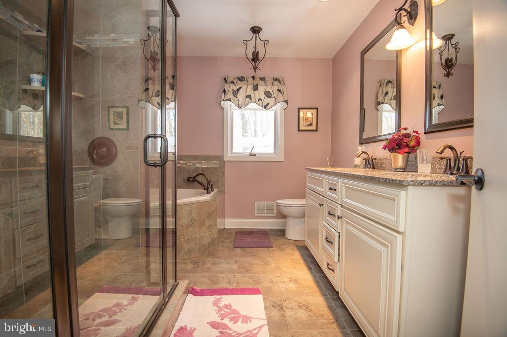 FAIRTHORNE - Residential