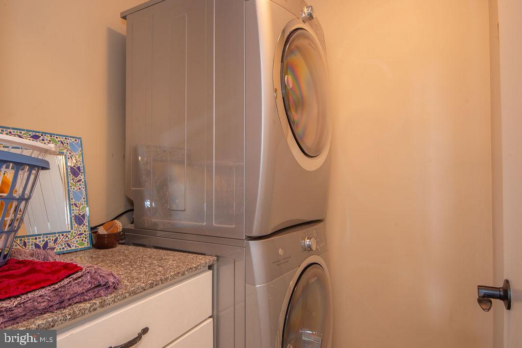 FAIRTHORNE - Residential