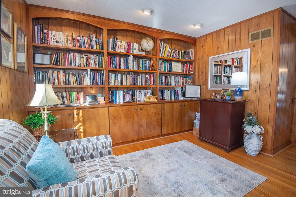 FAIRTHORNE - Residential