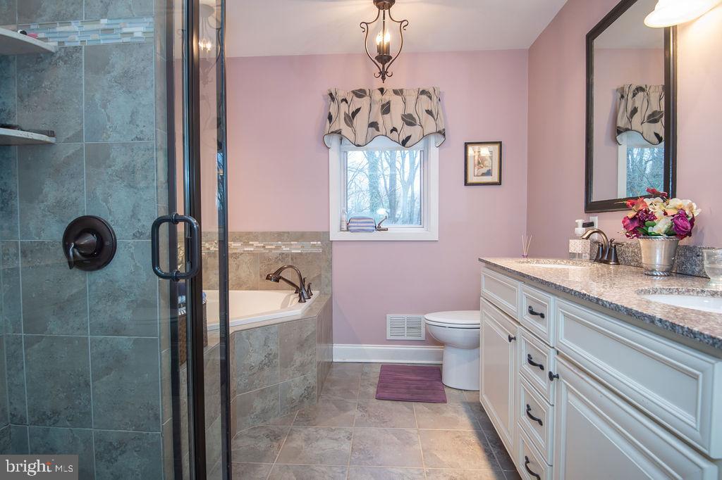 FAIRTHORNE - Residential