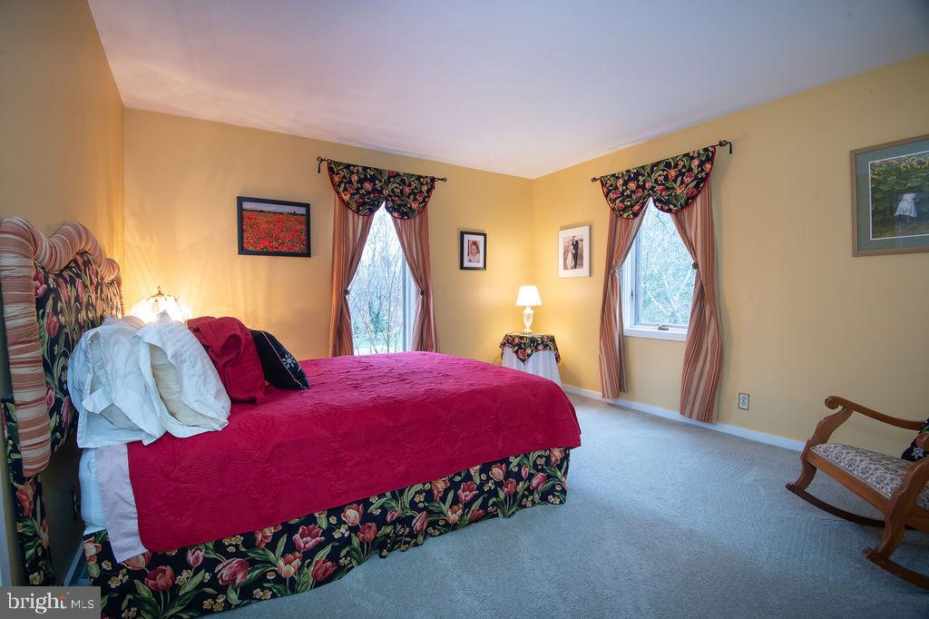 FAIRTHORNE - Residential