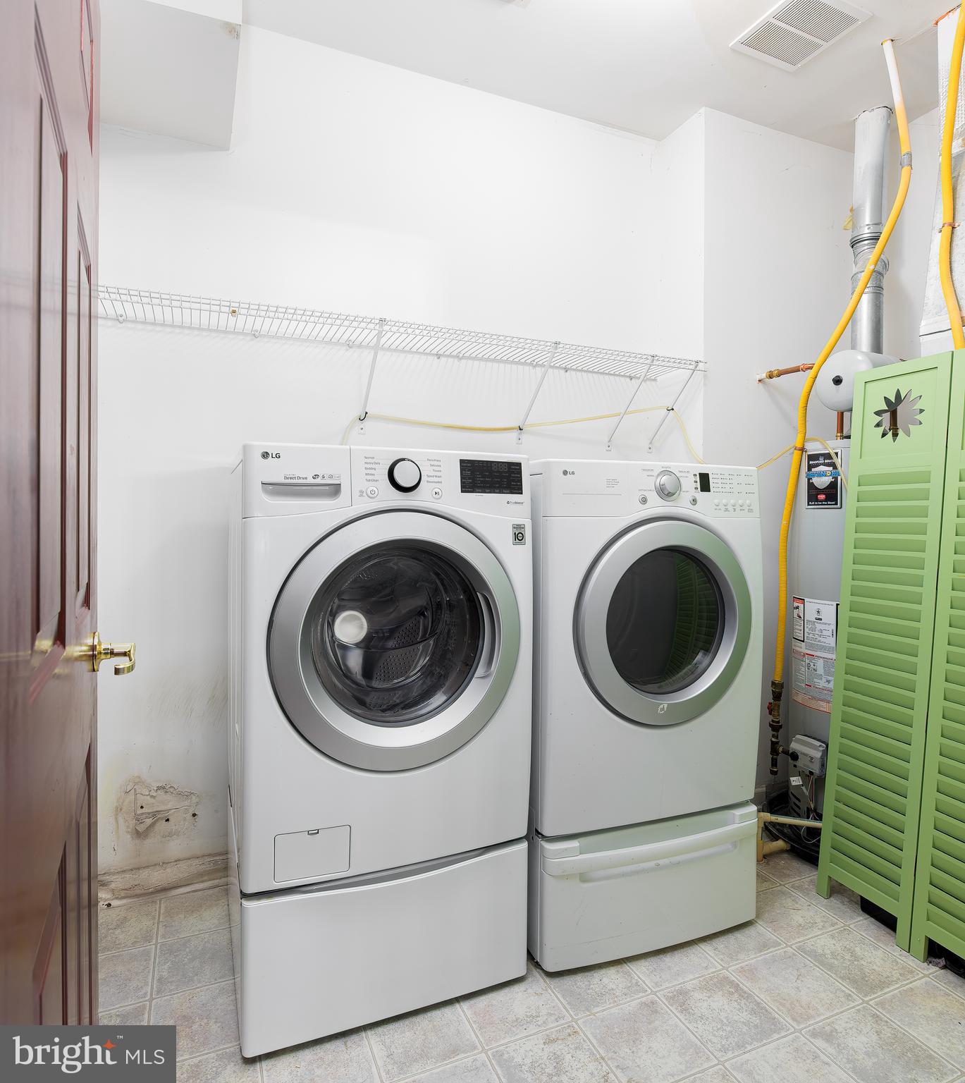 VILLAGES AT HILLVIEW - Residential