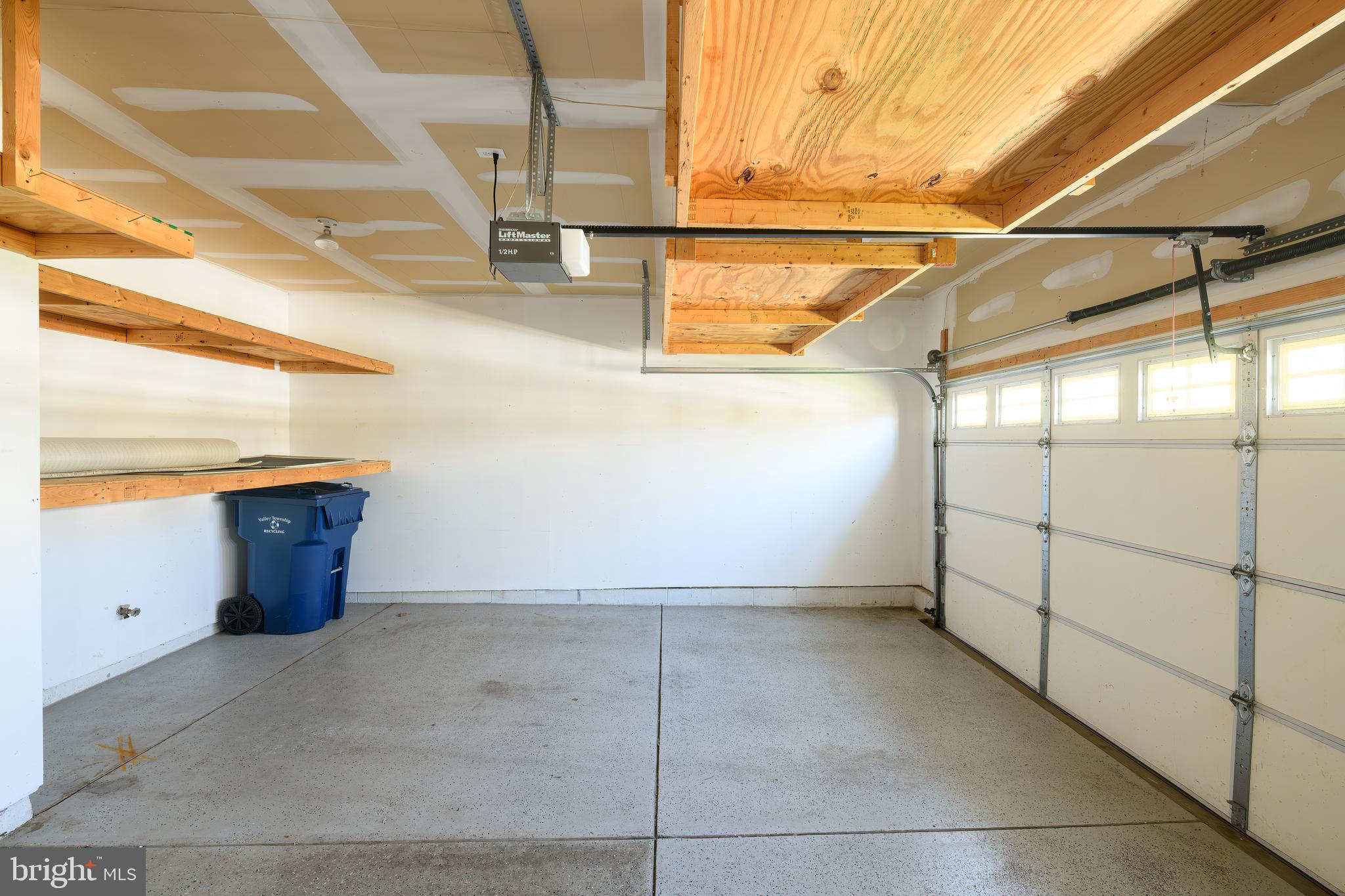 VILLAGES AT HILLVIEW - Residential