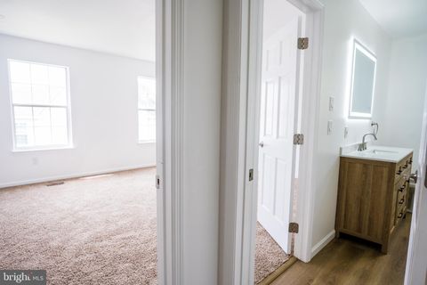Tiny photo for 752 Slate Court, SEWELL, NJ 08080 (MLS # NJGL2071700)