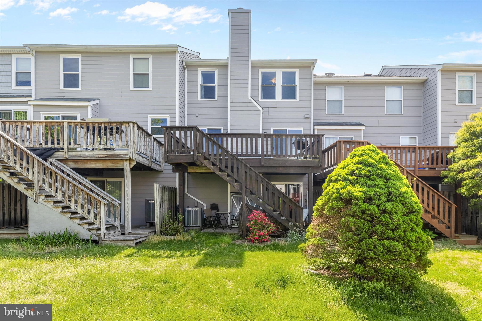 WOODLAND VILLAGE - Residential