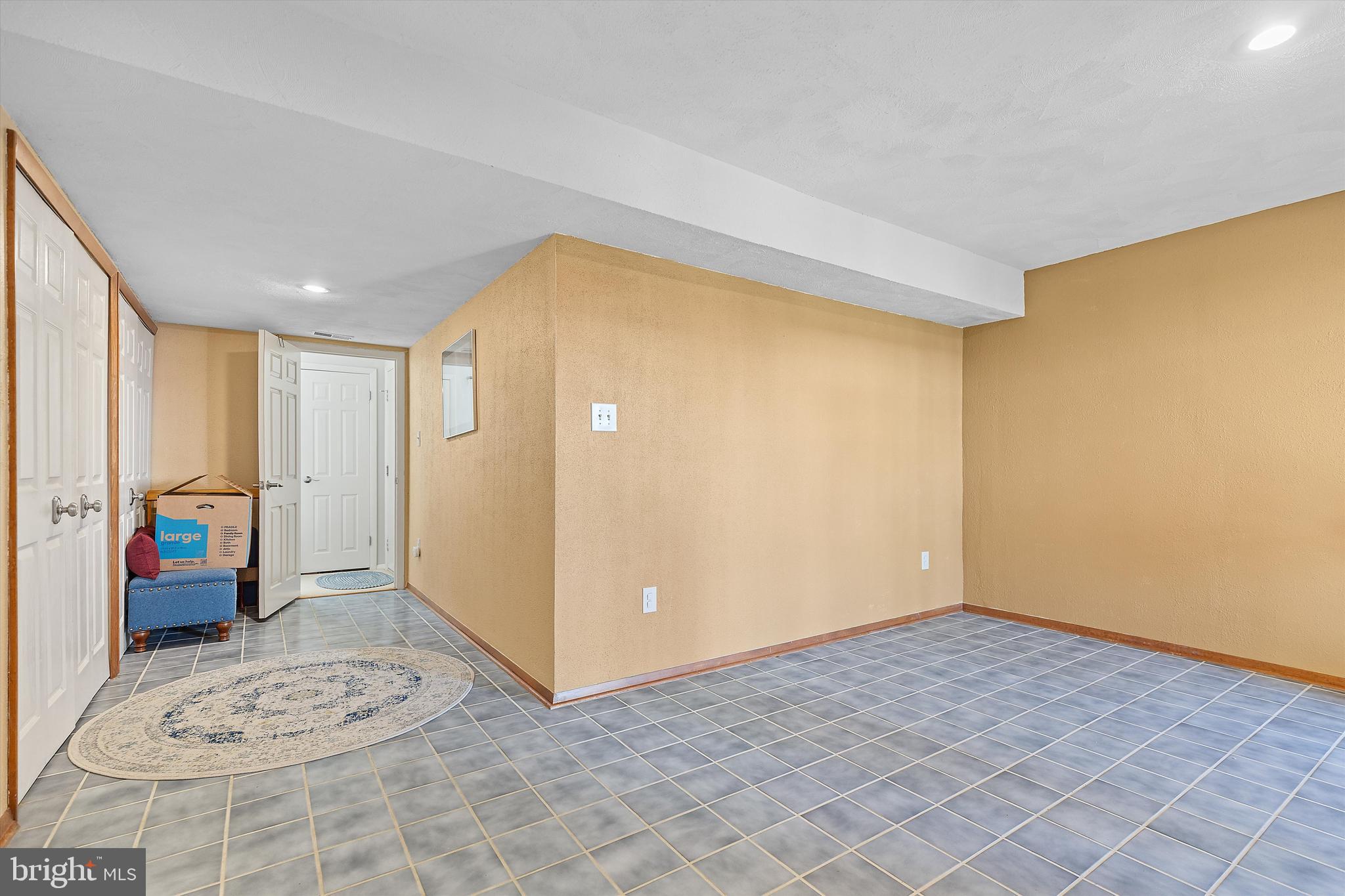 WOODLAND VILLAGE - Residential