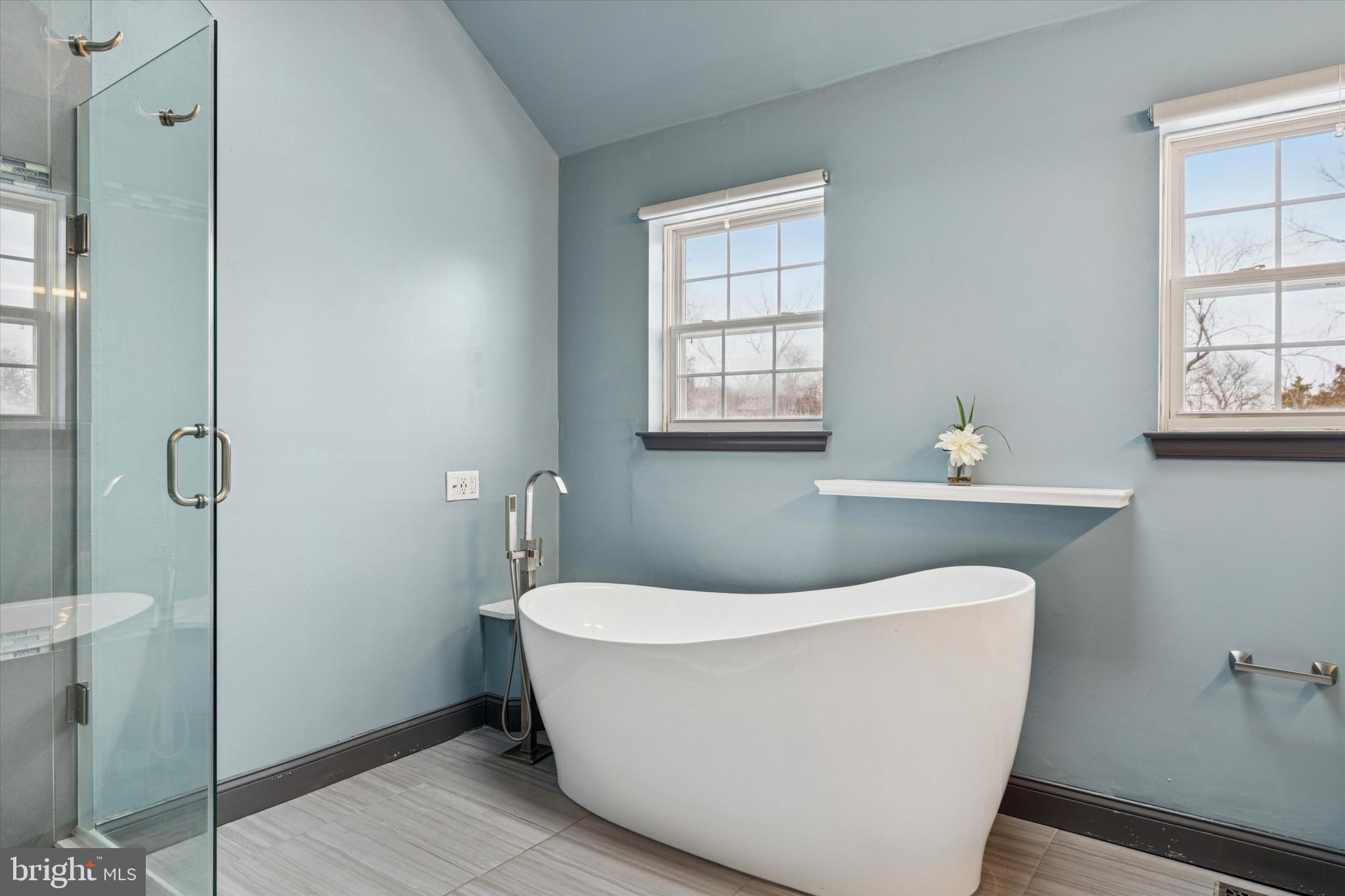 WOODED GLEN - Residential