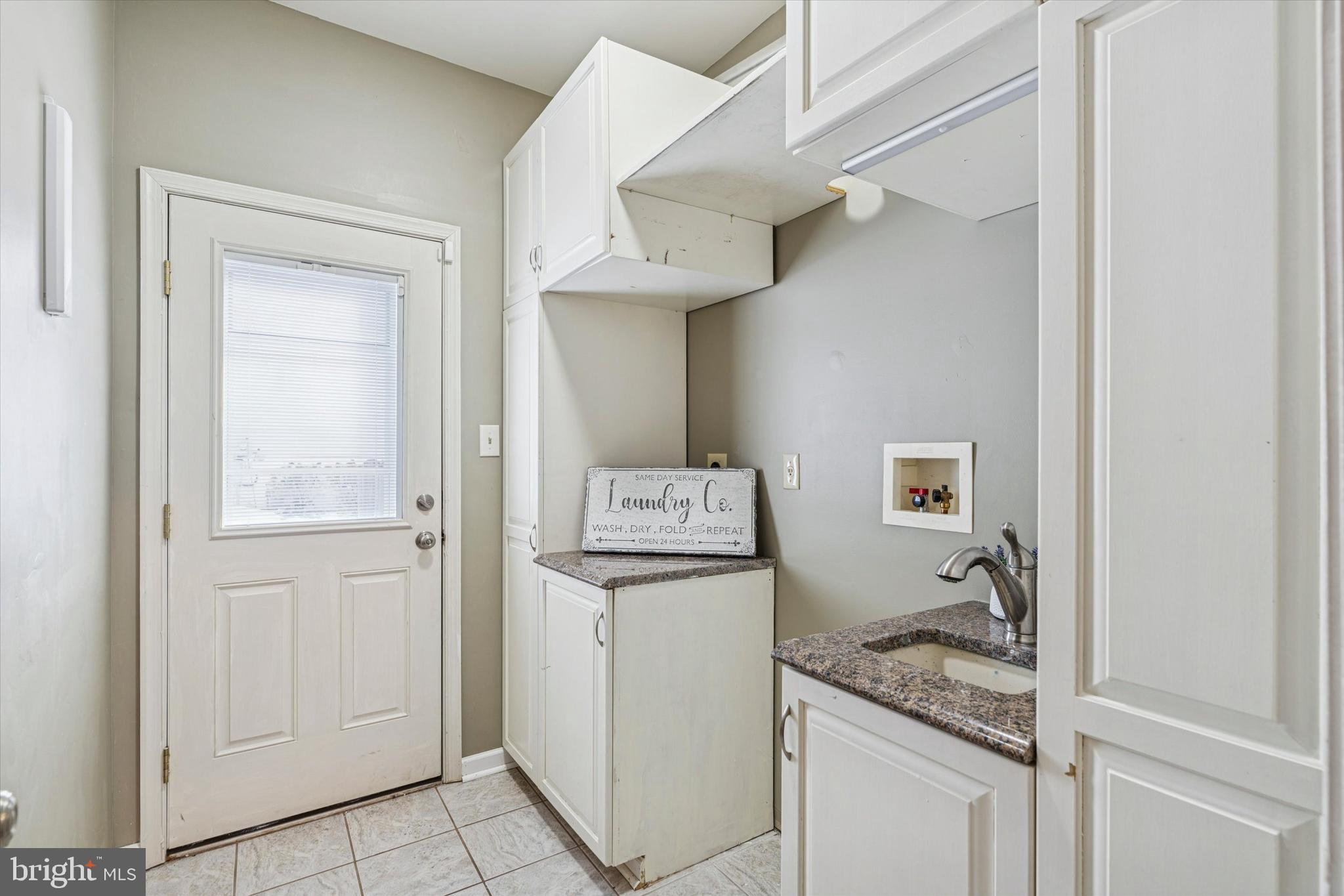 WOODED GLEN - Residential