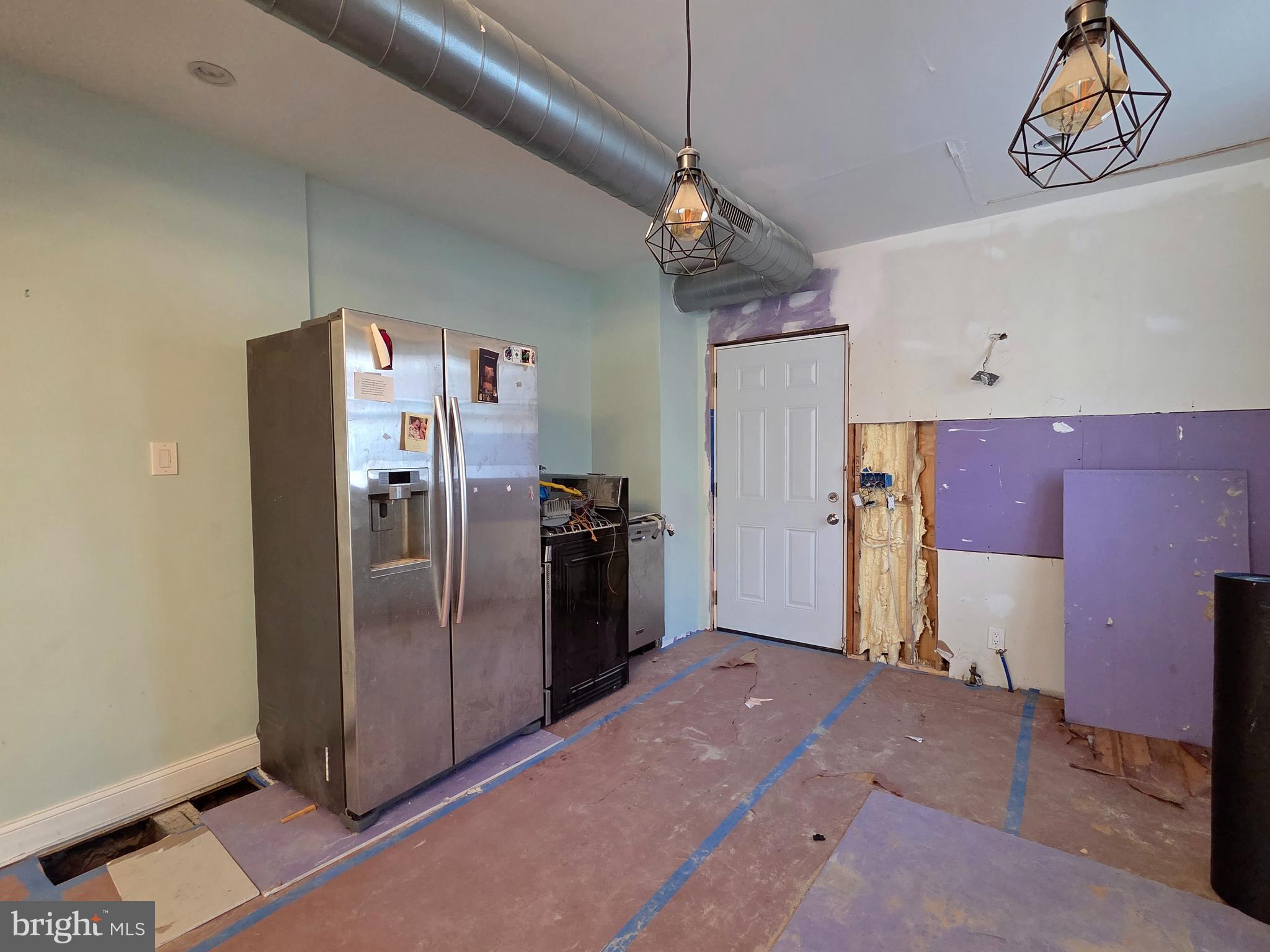 DICKINSON NARROWS - Residential