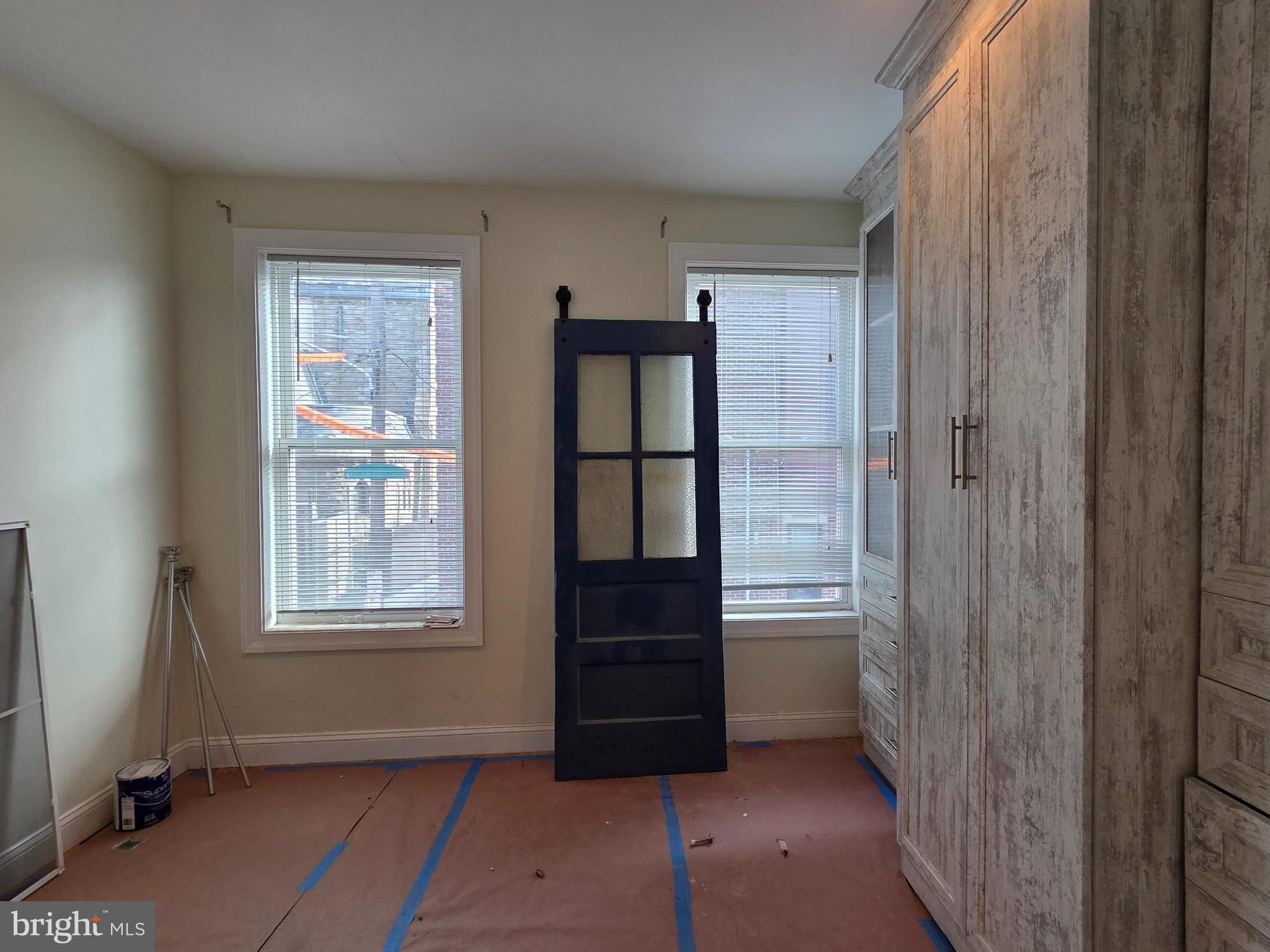 DICKINSON NARROWS - Residential