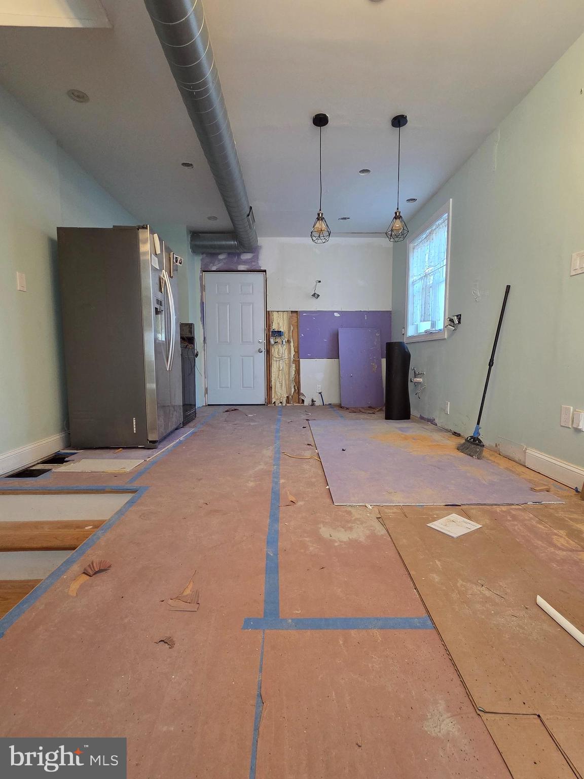 DICKINSON NARROWS - Residential