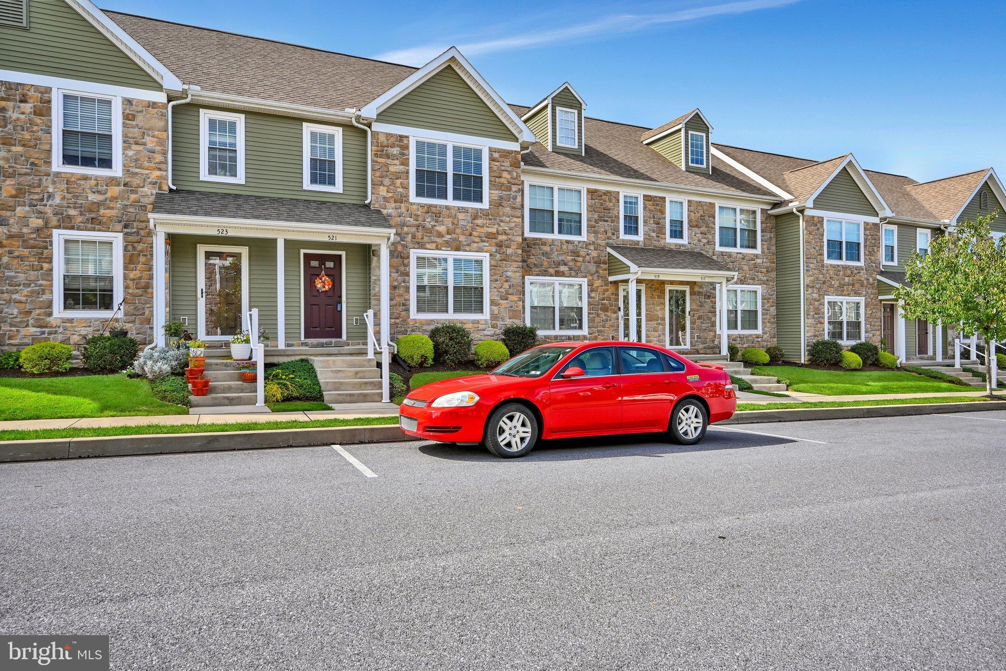 521 BYLER CIRCLE