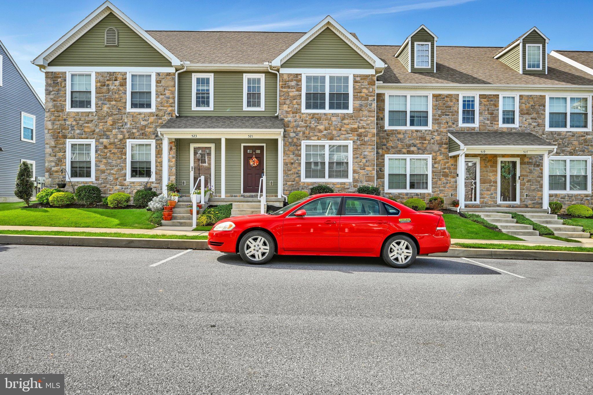 521 BYLER CIRCLE