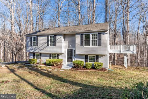 Photo of 104 Longview Drive, STAFFORD, VA 22556 (MLS # VAST2047090)