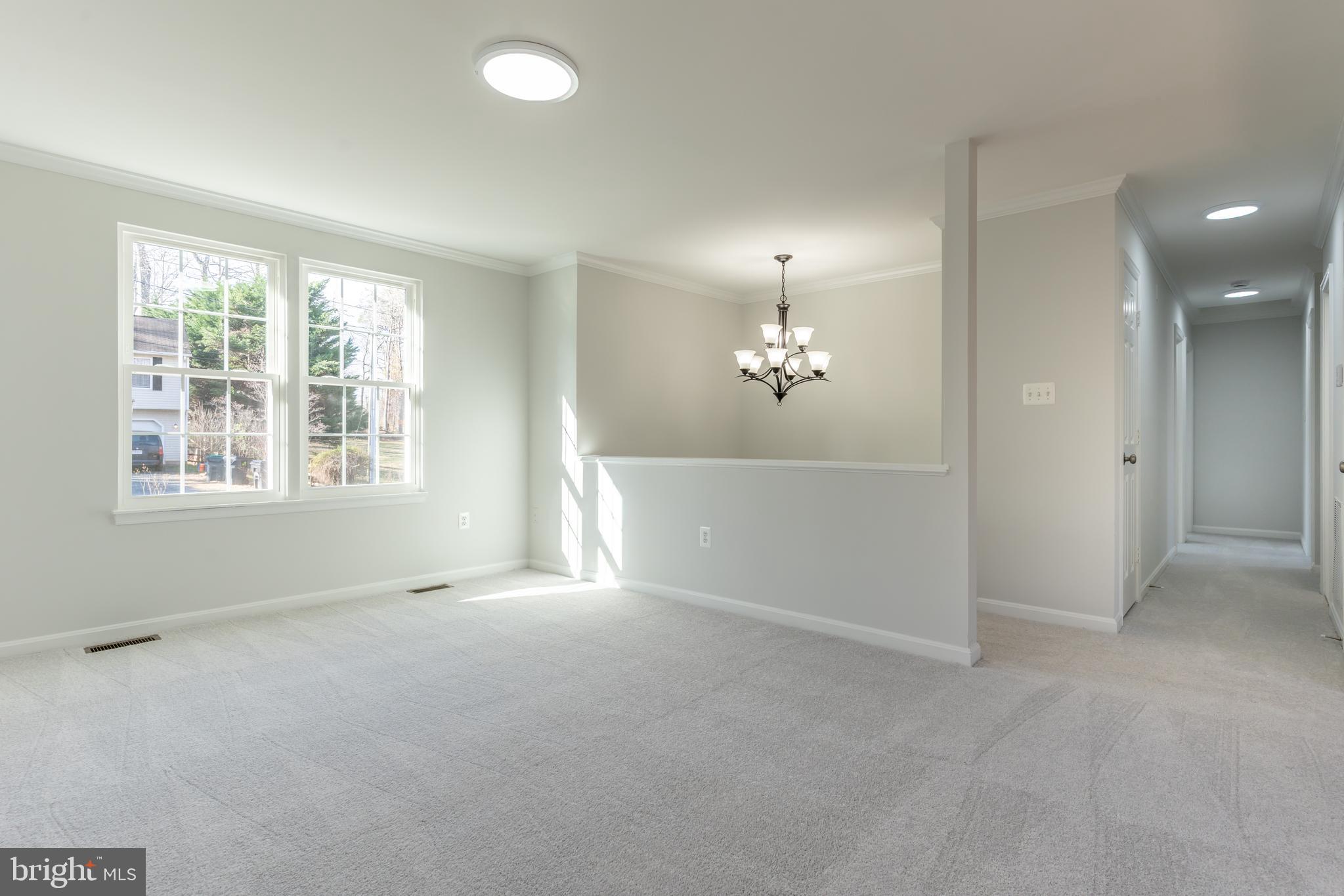 HIDDEN LAKE - Residential