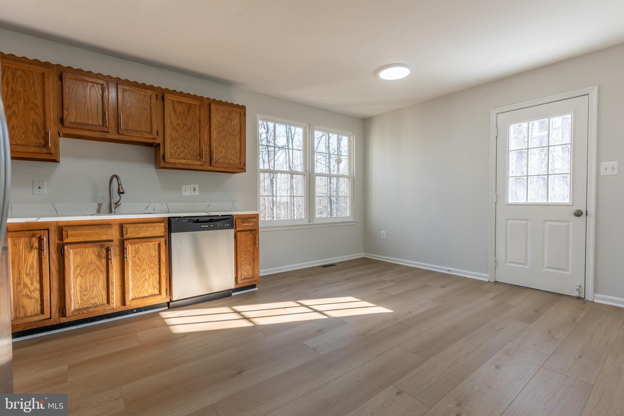 HIDDEN LAKE - Residential